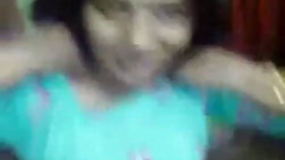 Kinky sex video domace djevojke Klarissa i Lynn igračke se jebaju ispred napaljene BBW žene