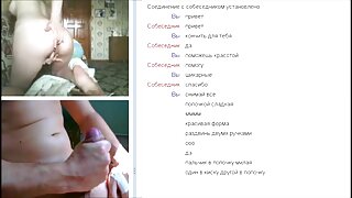 Pohotni japanski amater udara svoju dlakavu vaginu dildom u MMF domace porn seks isječku