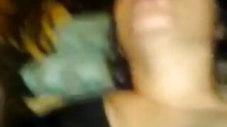 Mršava napaljena milfica Brenda James popuši ogromnom tetoviranom čovjeku domaci pornici69