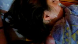Razmažena latino slatka daje glavu uzbuđenom pastuhu u pozi 69 domaci amaterski porno