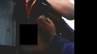 Zrela porno film domaci žena Vendi se igra sa svojom macom u sauni