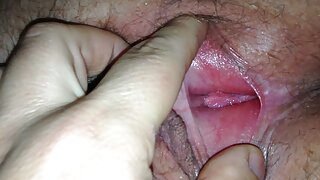 Ukusna domaci porno uradak djevojka iz Japana Moe Yoshikawa želi pojesti svoju mokru macu