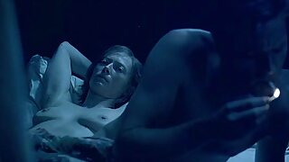 Atraktivna plavuša Bella Rose podivlja na tvrdom i mesnatom porno film domaci kurac