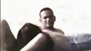 Anđeoski japanski šik domaci porno video Ai Nagase daje glavu u sparnoj sceni seksa